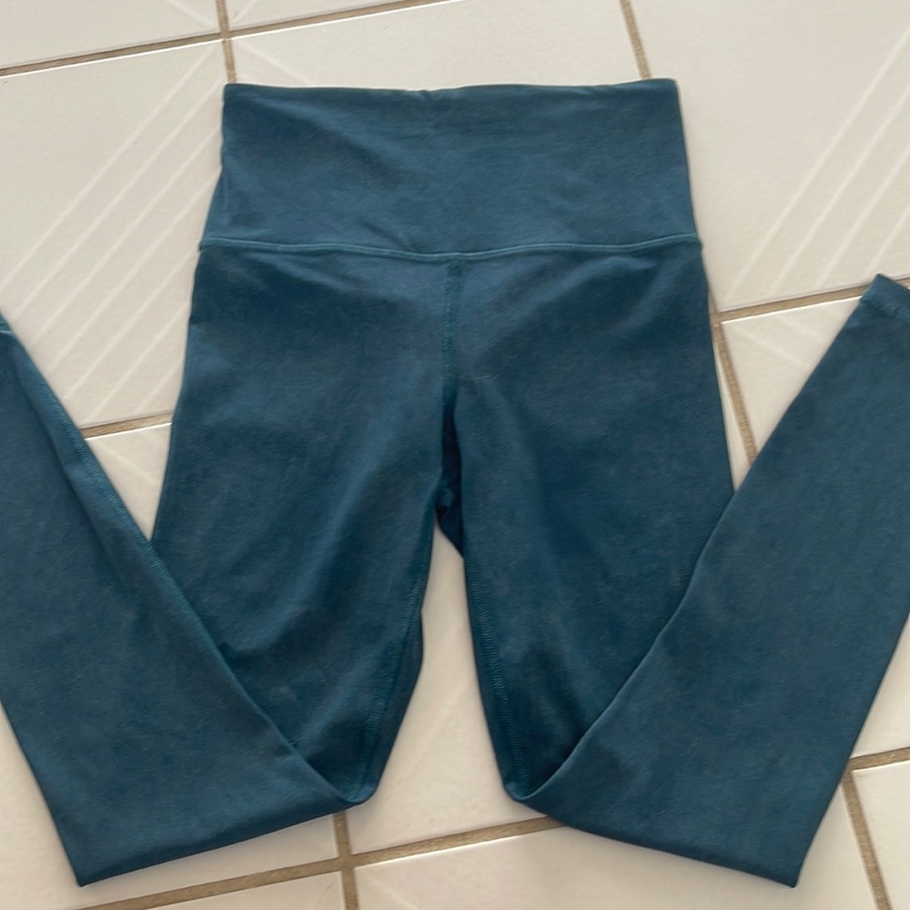 Athlete Elation 7/8 Leggings. Size XXS
